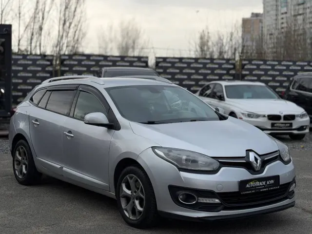 Renault Megane - фото 2