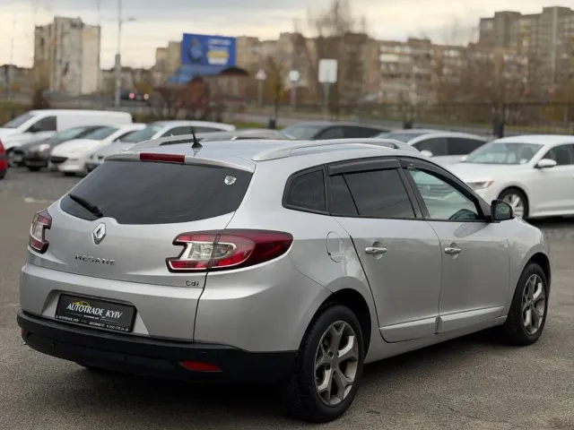 Renault Megane - фото 4