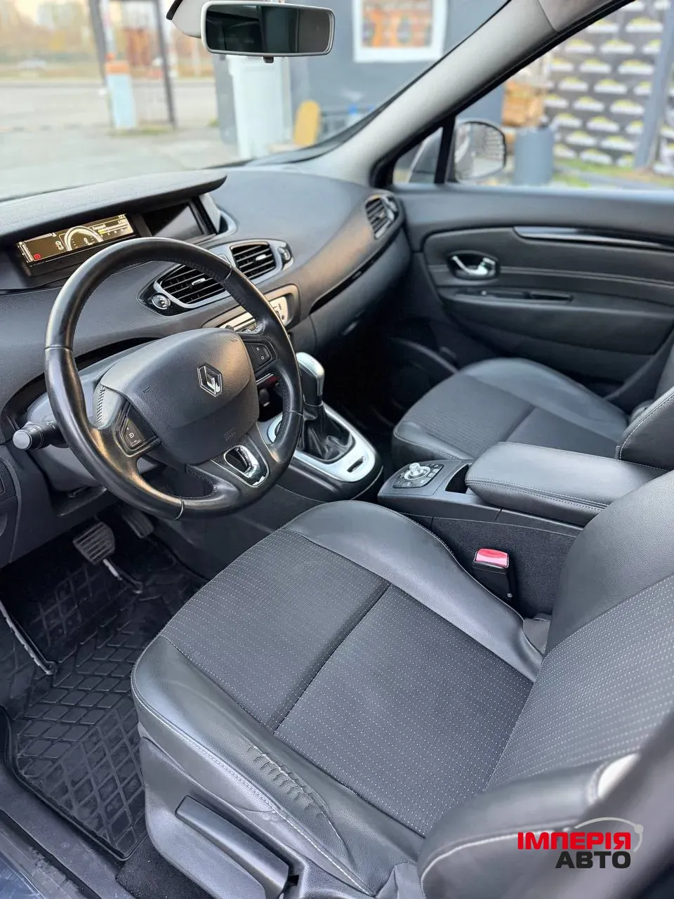 Renault Scenic - фото 7