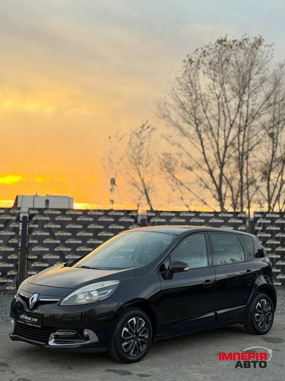 Renault Scenic - фото 1