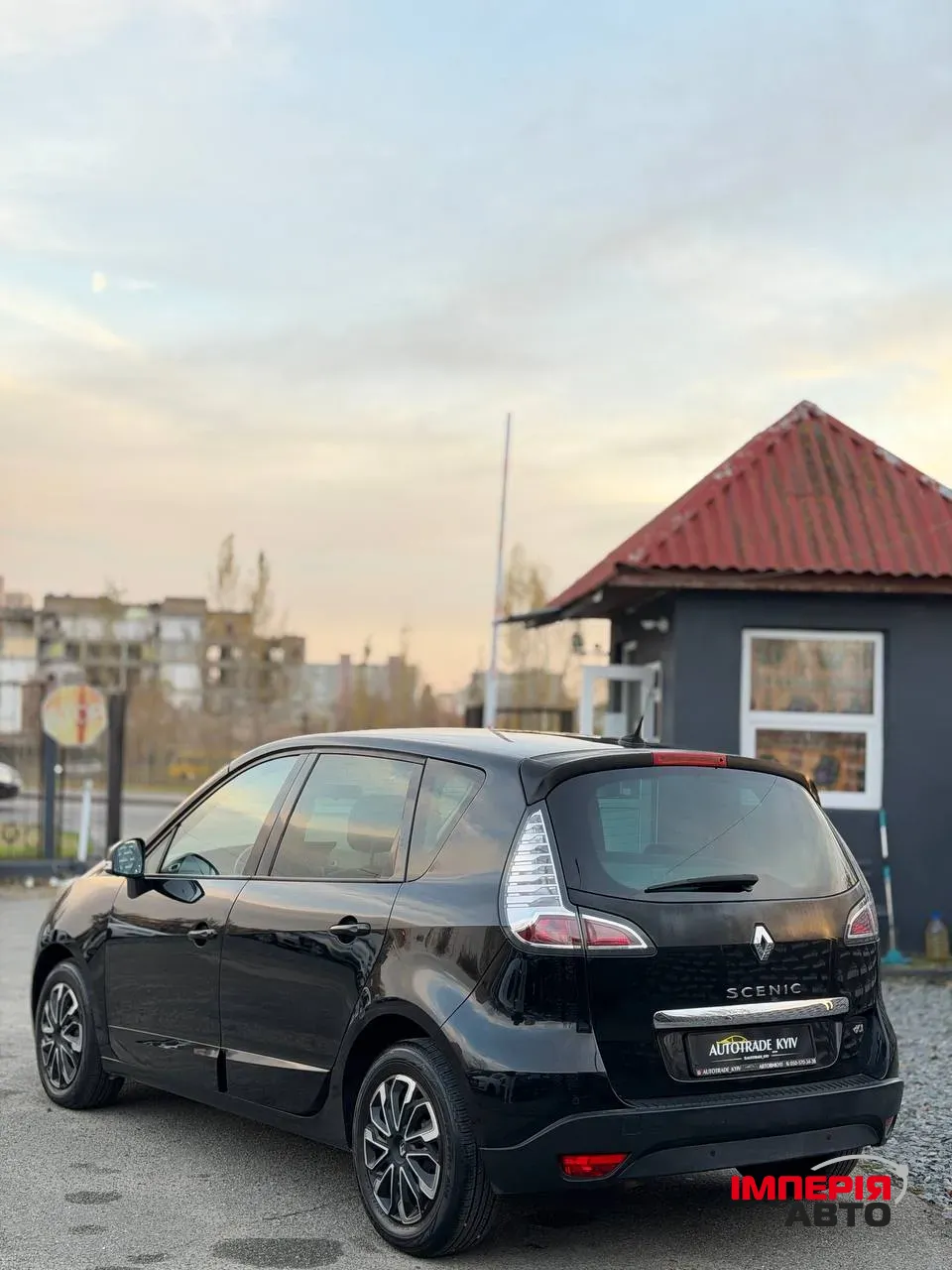 Renault Scenic - фото 4