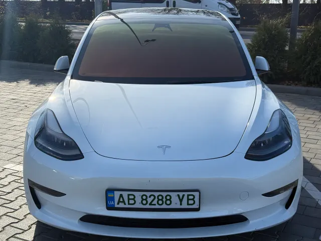 Tesla Model 3 - фото 4