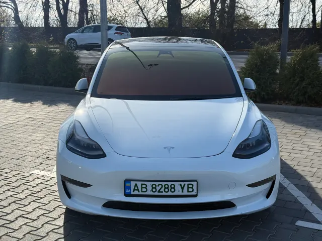 Tesla Model 3 - фото 5