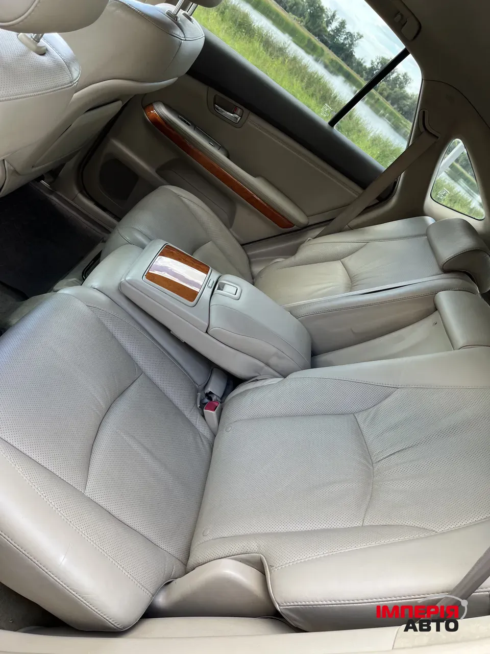 Lexus RX - фото 8