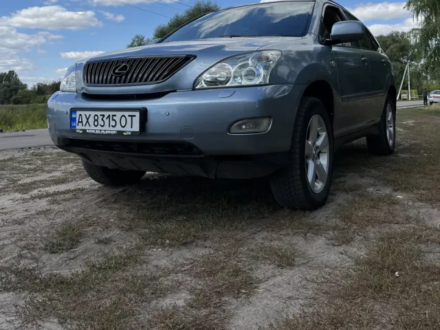 Lexus RX - фото 1