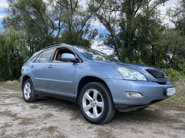 Lexus RX - фото 2