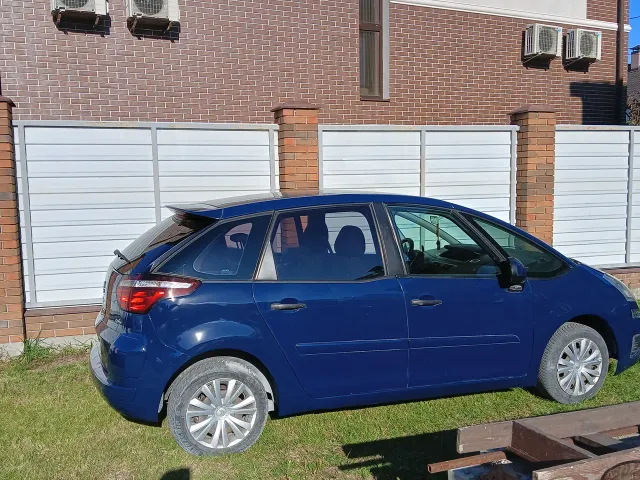 Citroen C4 Picasso - фото 4