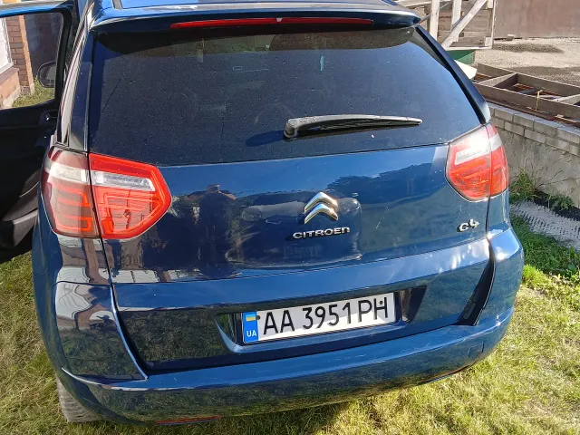 Citroen C4 Picasso - фото 3