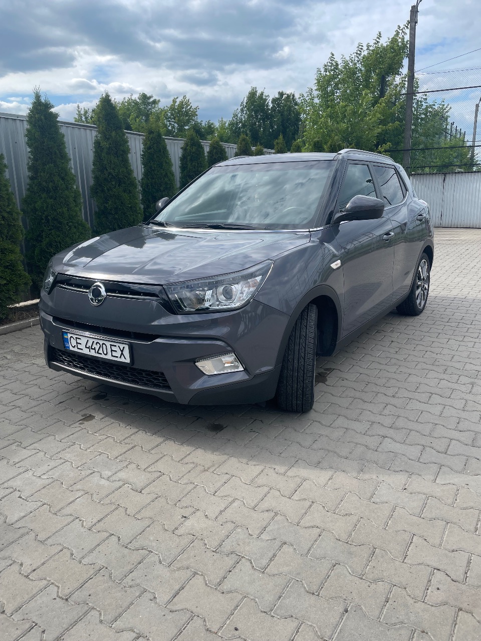 SsangYong Tivoli - фото 2