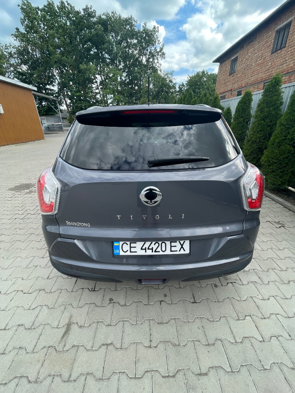 SsangYong Tivoli - фото 4