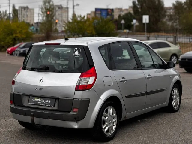 Renault Megane - фото 5
