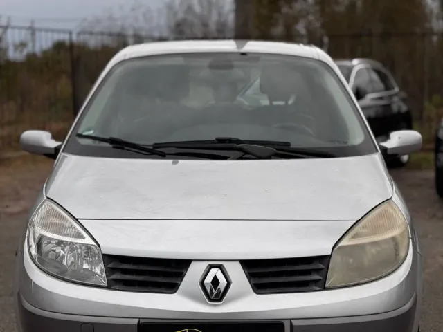 Renault Megane - фото 2