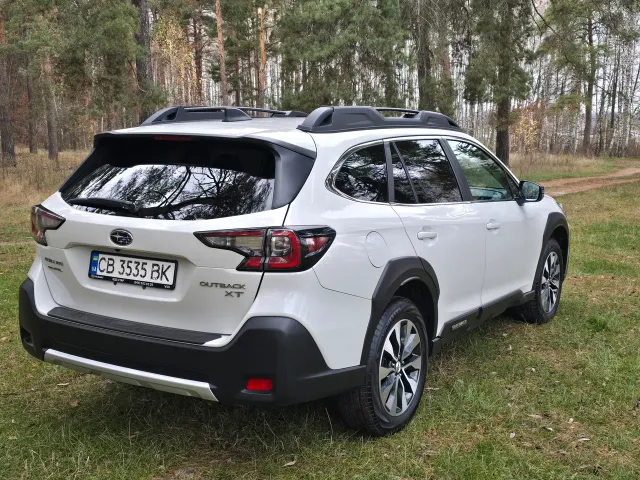 Subaru Outback - фото 2