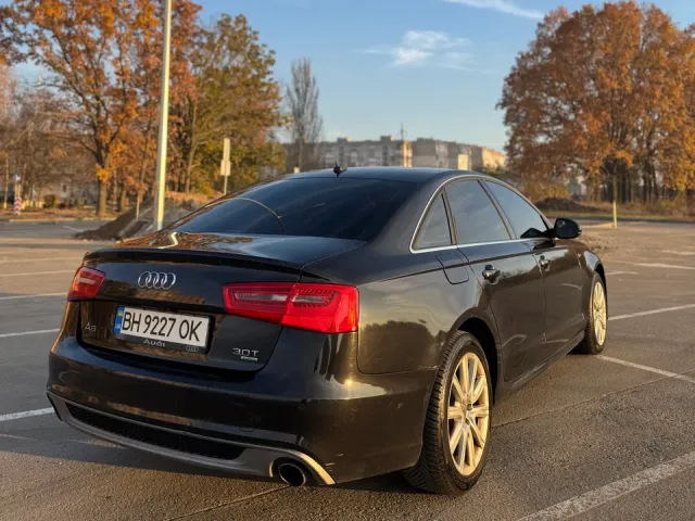 Audi A6 - фото 5