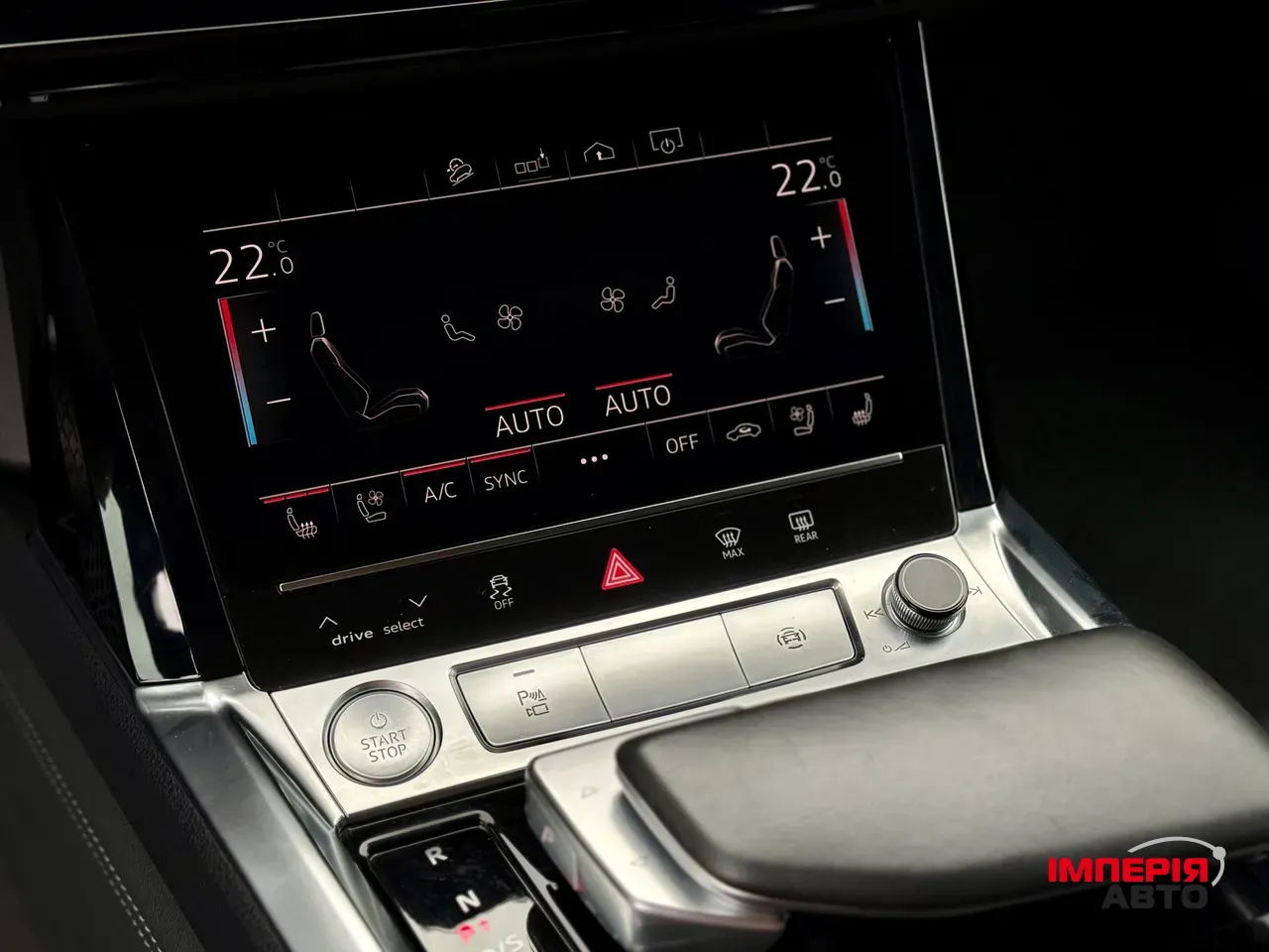 Audi e-tron - фото 20