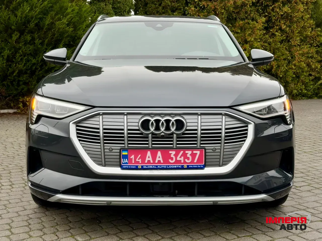 Audi e-tron - фото 3