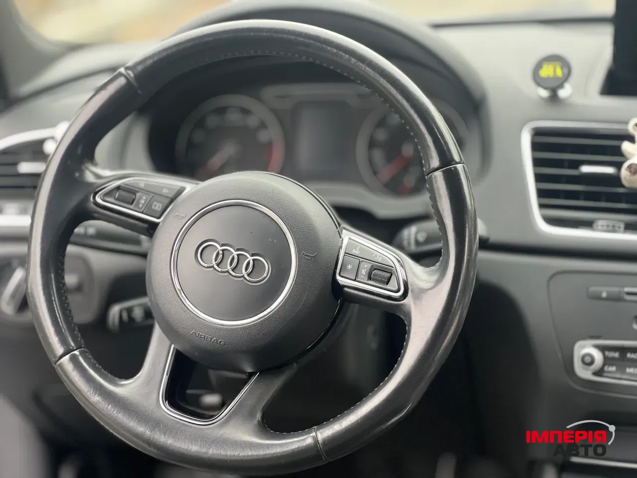 Audi Q3 - фото 21