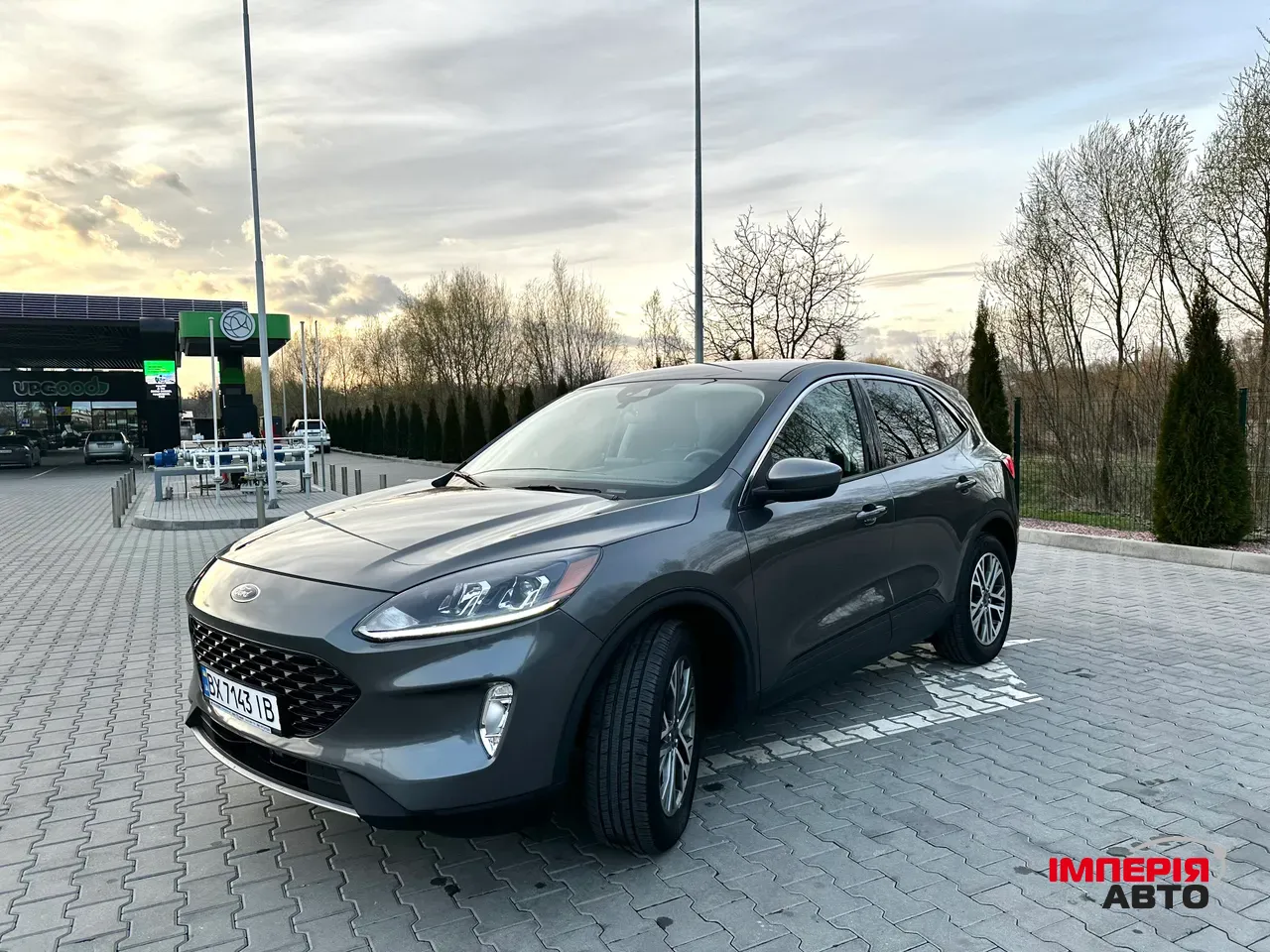 Ford Escape - фото 1