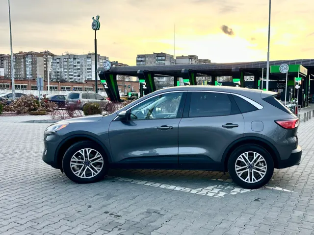 Ford Escape - фото 2