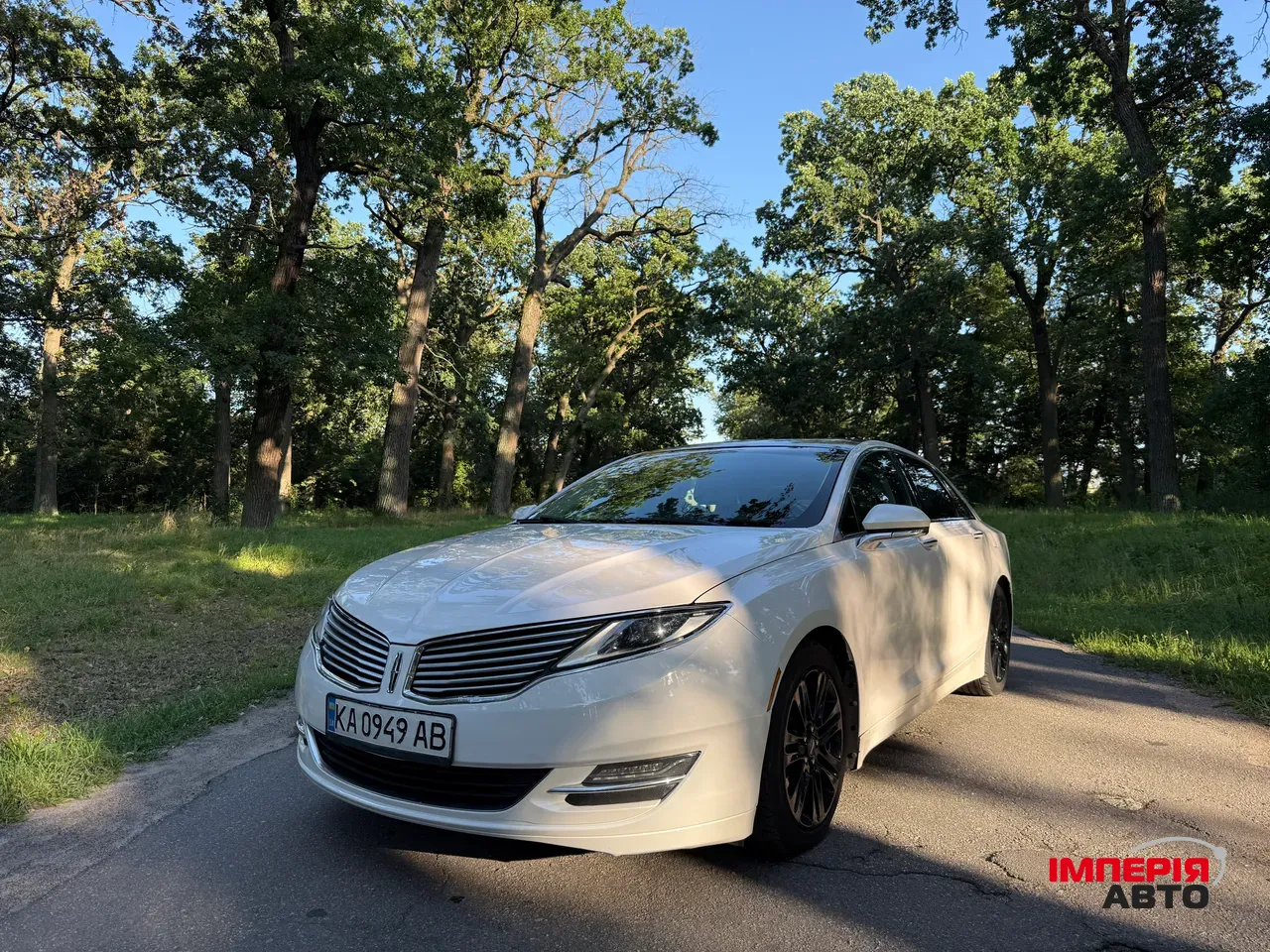 Lincoln MKZ - фото 1