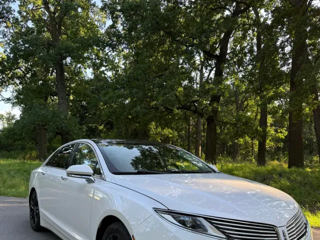 Lincoln MKZ - фото 3