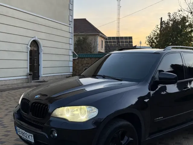 BMW X5 - фото 2