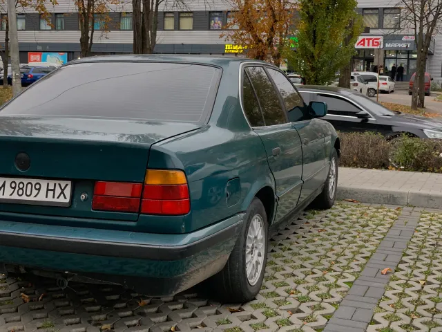 BMW 5 серії - фото 1