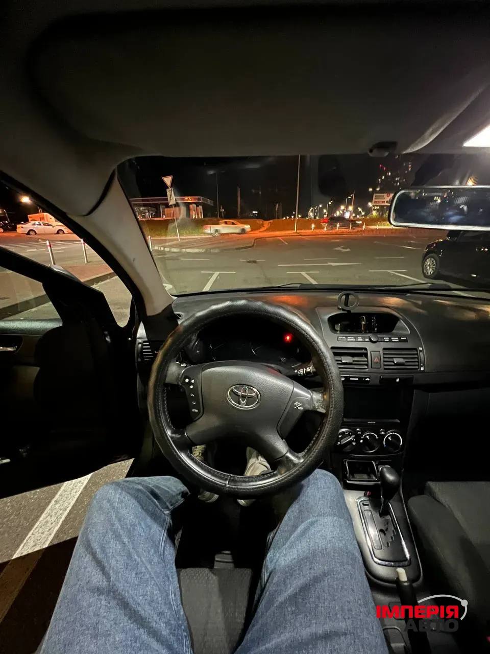 Toyota Avensis - фото 7