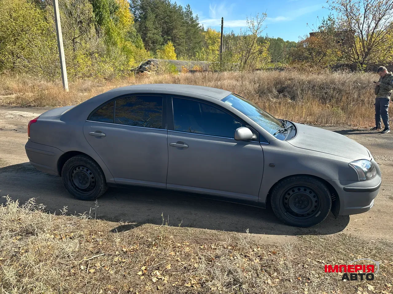 Toyota Avensis - фото 3