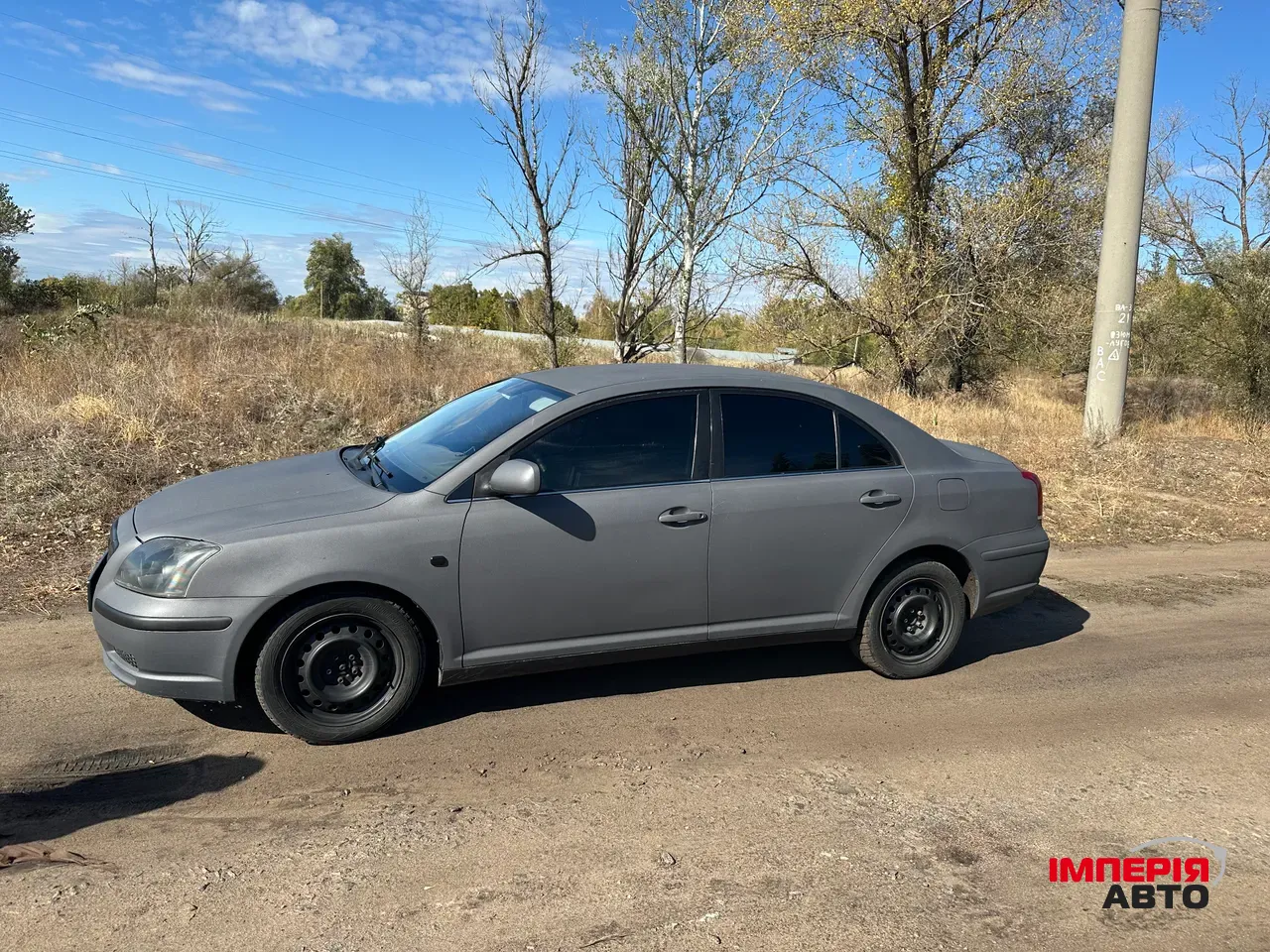 Toyota Avensis - фото 2