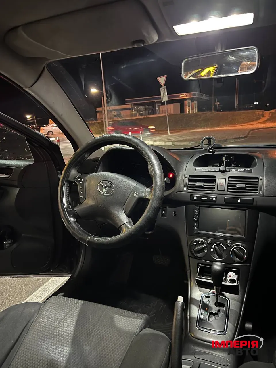 Toyota Avensis - фото 9