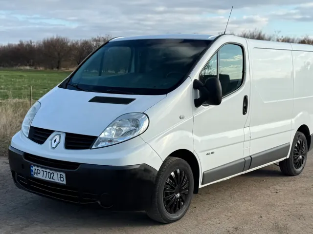 Renault Trafic - фото 1