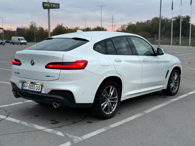 BMW X4 - фото 4