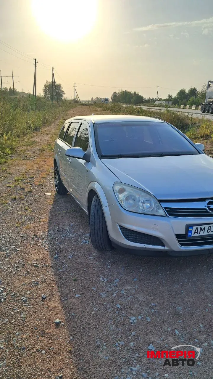 Opel Astra - фото 3