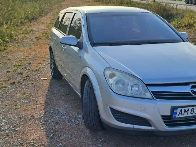 Opel Astra - фото 3