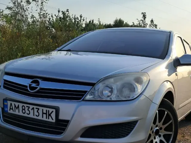 Opel Astra - фото 2
