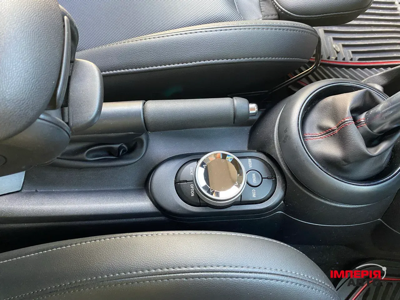 Mini Hatch - фото 13