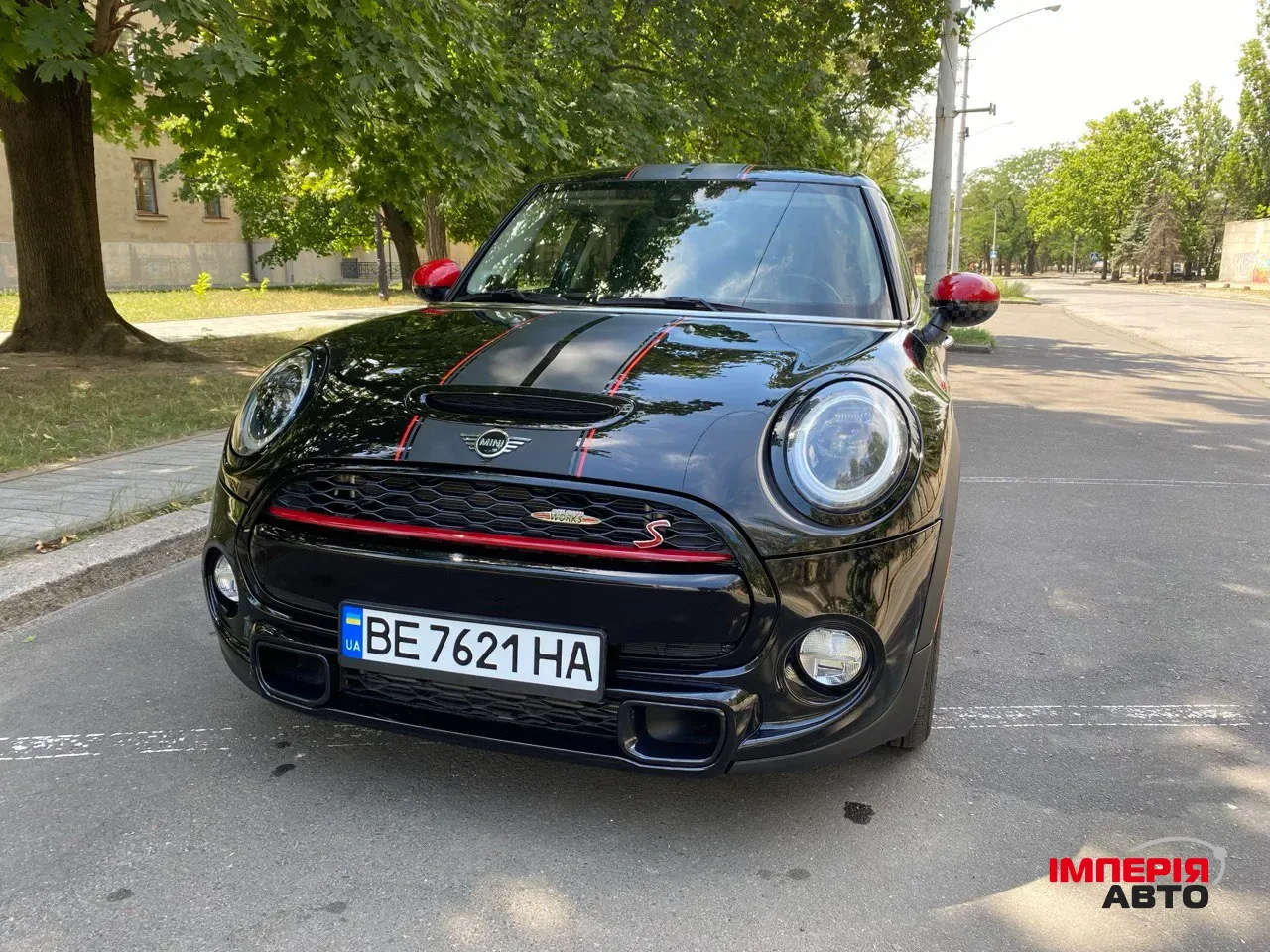 Mini Hatch - фото 1