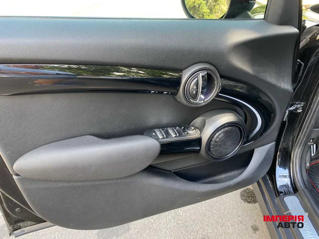 Mini Hatch - фото 15