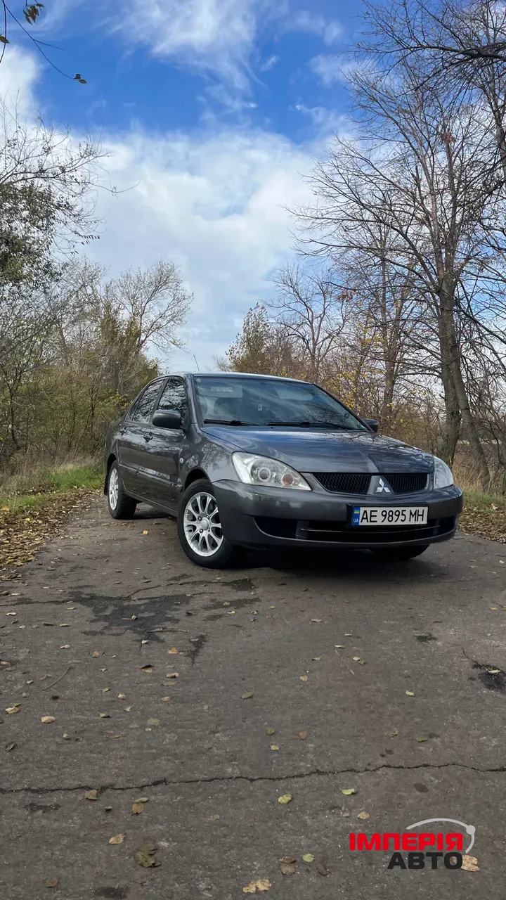 Mitsubishi Lancer - фото 2