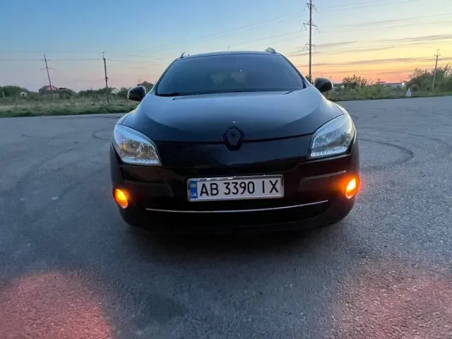 Renault Megane - фото 1