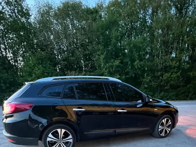 Renault Megane - фото 3