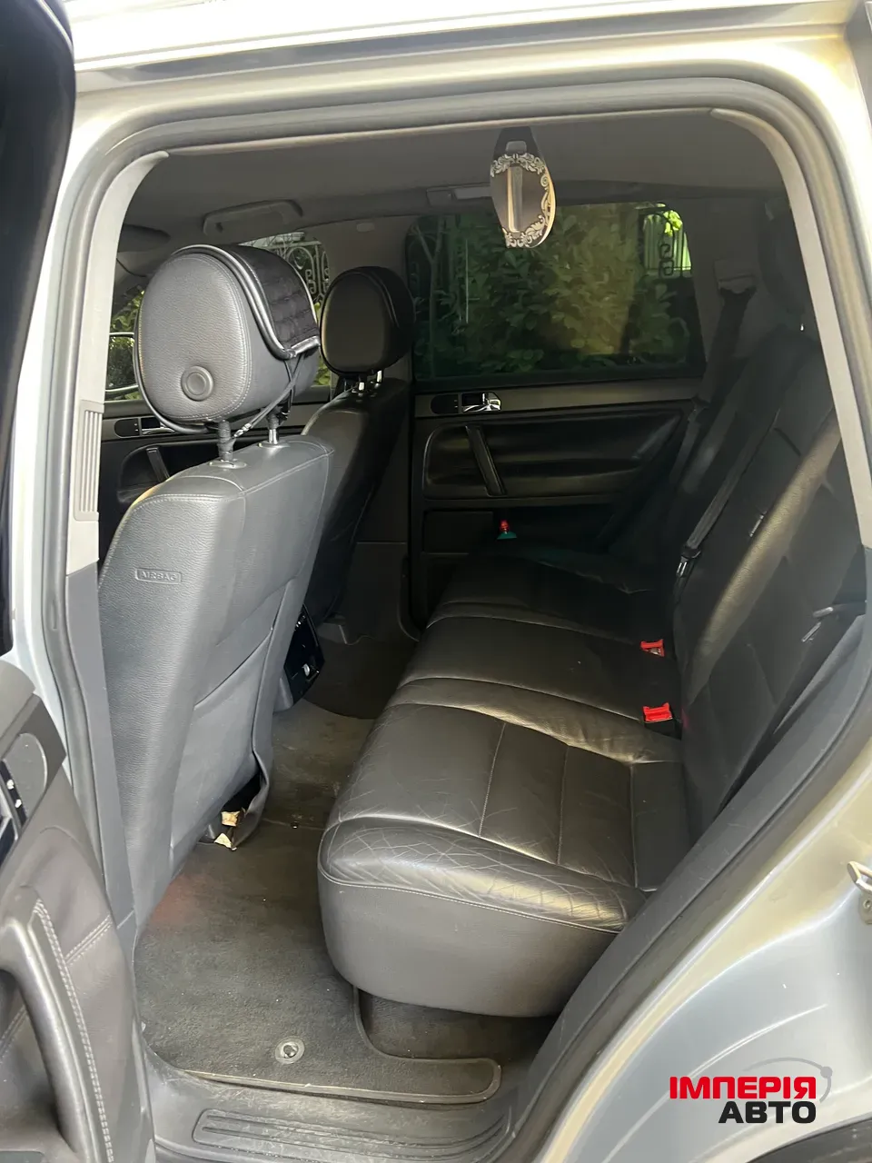 Volkswagen Touareg - фото 8