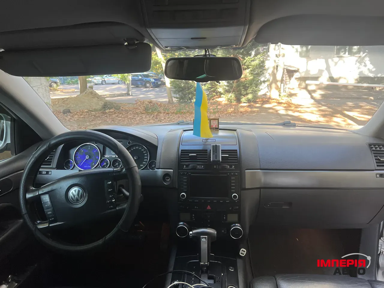 Volkswagen Touareg - фото 13