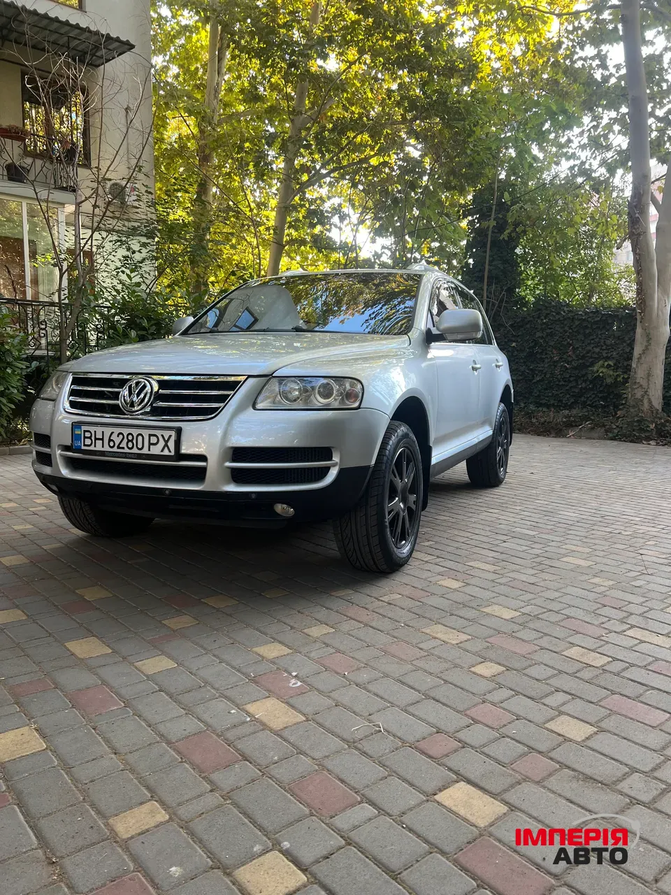 Volkswagen Touareg - фото 1