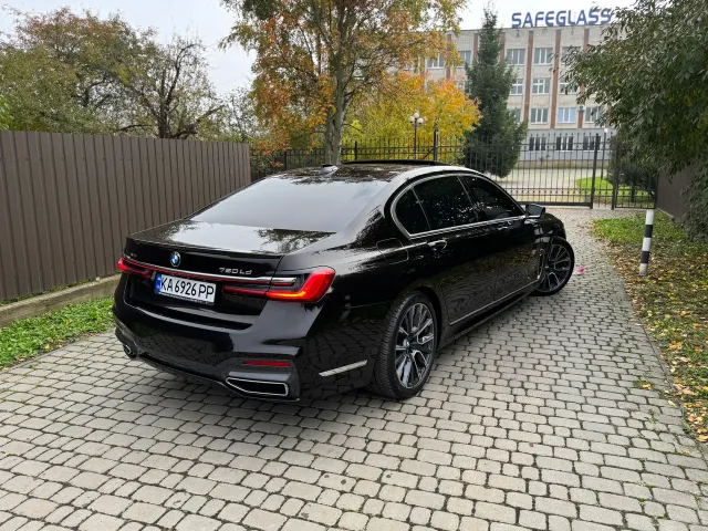 BMW 7 серії - фото 3