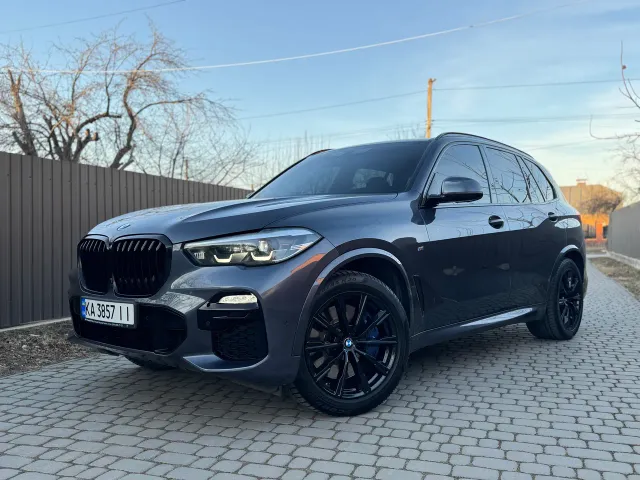 BMW X5 - фото 1