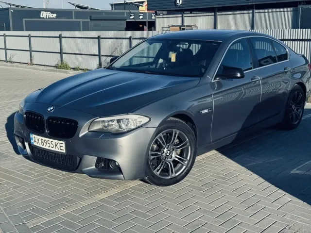 BMW 5 серії - фото 1