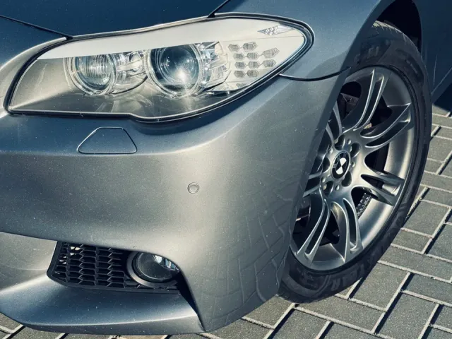 BMW 5 серії - фото 2