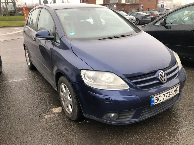 Volkswagen Golf Plus - фото 1